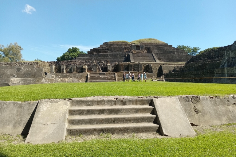 De San Salvador: visite archéologique du patrimoine maya
