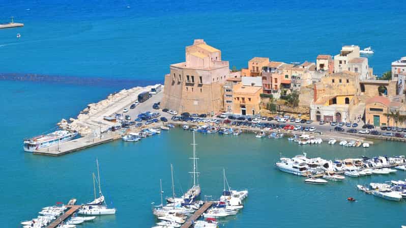 Trapani: Private Walking Tour with Majestic Salt Pans Views