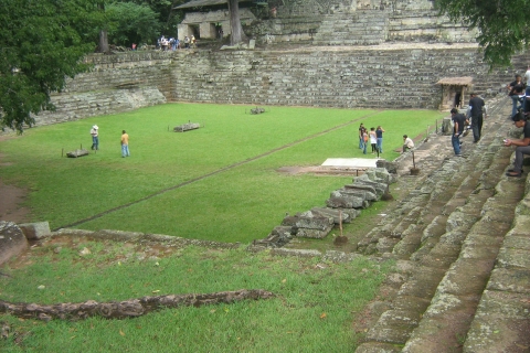 Von San Salvador aus: Copan Ruinas 2-Tages-Tour mit Transfers