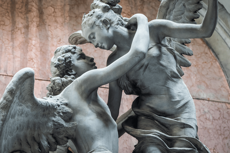 Genova: Viaggio Segreto nel Cimitero Staglieno tra Anime in Marmo