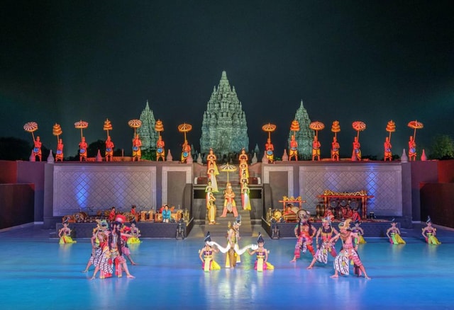 Borobudur Climb Up , Prambanan Tour and Ramayana Ballet