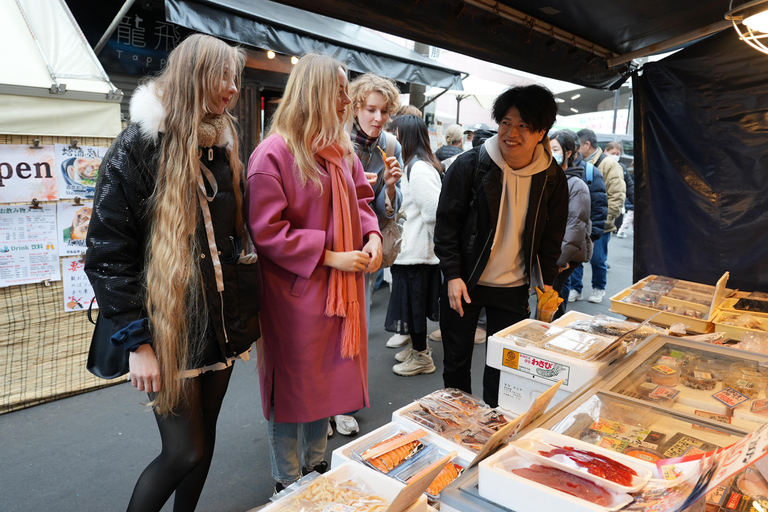 Tsukiji Food & History Walking Tour with a Friendly Guide