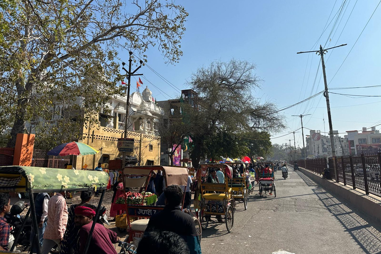 Mathura Vrindavan Tour mit dem Auto von Delhi aus