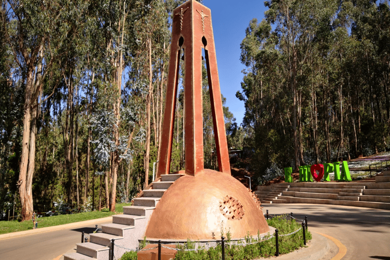 Addis Ababa: View, Park, Museum & Market Guided Walking Tour