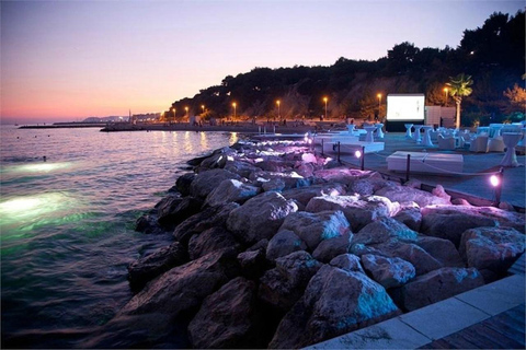 Žnjan Beach: Comfortable and Scenic Boat Transfer