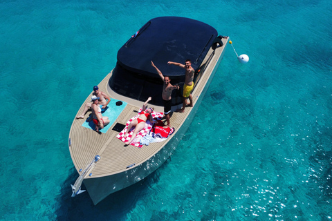 Split: Full-Day 4 Islands Tour by Luxury Boat
