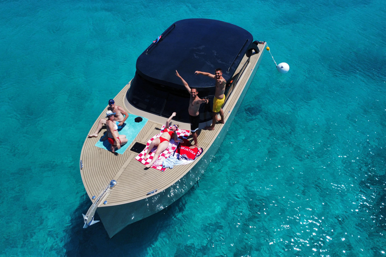 Split: Full-Day 4 Islands Tour by Luxury Boat
