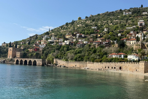 Alanya: Pirate Boat Trip with Swimming and Foam Party Alanya: Pirate Boat Trip with Transfer