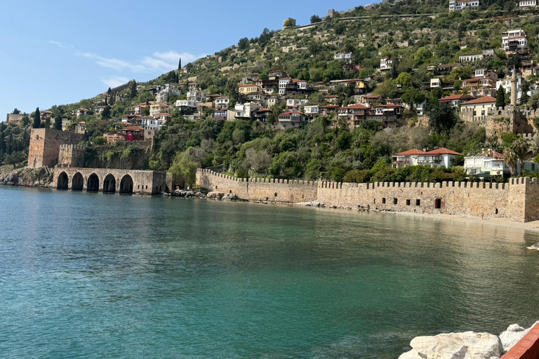 Alanya: Pirate Boat Trip with Swimming and Foam Party Alanya: Pirate Boat Trip with Transfer