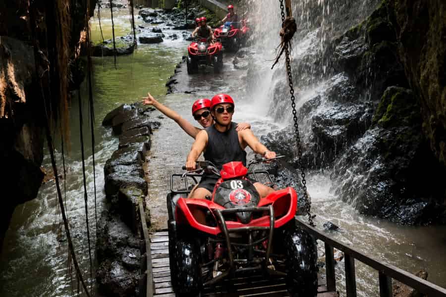 Ubud: Quadfahrt zur Barong-Höhle mit Wasserfällen und Dschungelpfad. Foto: GetYourGuide