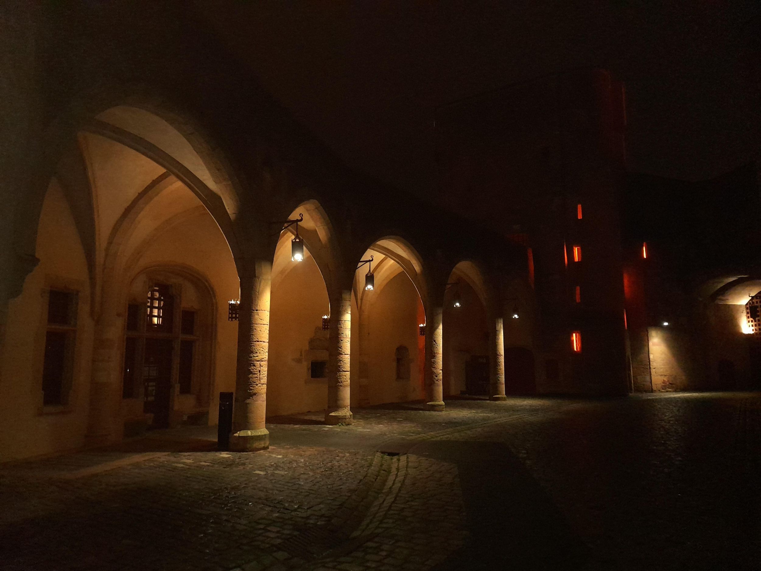 Metz: Spaziergang und Legendenerzählen in der Dämmerung in kleinen Gruppen
