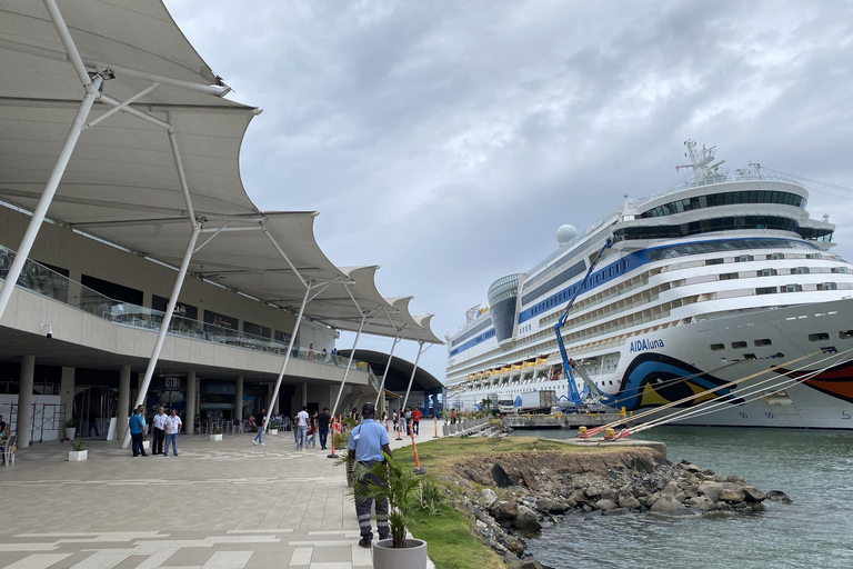 Affordable Private Transportation Service to Colón Free Zone