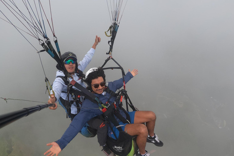 Medellín: Skip-the-Line Paragliding W 20-Yr Experience Pilot