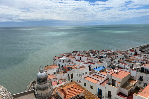 Valencia: Day Trip to Peñíscola. Castle, Old Town, and Game of Thrones Locations Tour Peñíscola from Valencia: Castle and Game of Thrones Locations | Small Group
