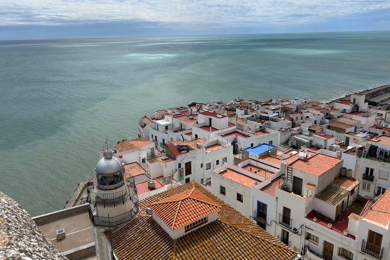 Valencia: Day Trip to Peñíscola. Castle, Old Town, and Game of Thrones Locations Tour Peñíscola from Valencia: Castle and Game of Thrones Locations | Small Group