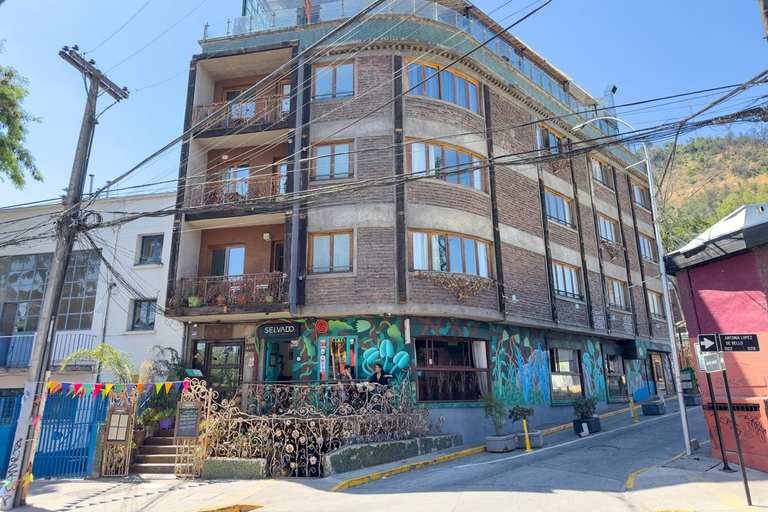 Visite à pied comme un habitant de la ville de SantiagoVisite à pied de la ville de Santiago