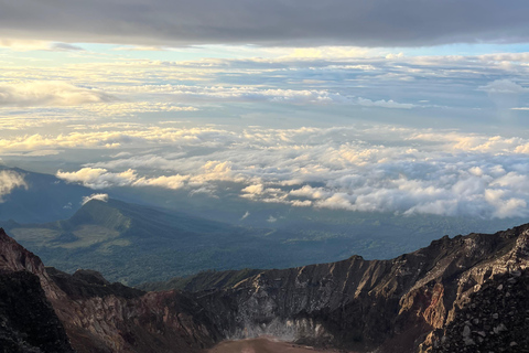 Oke Rinjani 2-Day Trek – Summit Climb & Amazing Views