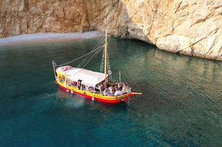 Krk: Golden Beach & 3 Islands Cruise with Lunch