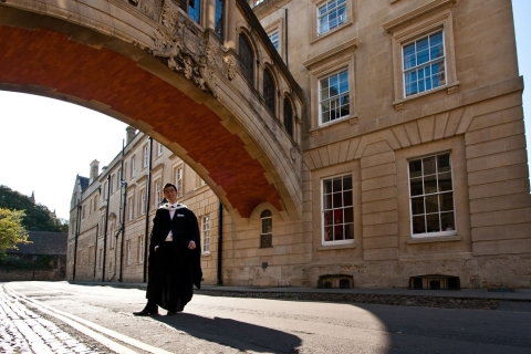 Oxford: Christ Church Harry Potter Film Locations Tour Shared Public Tour in English