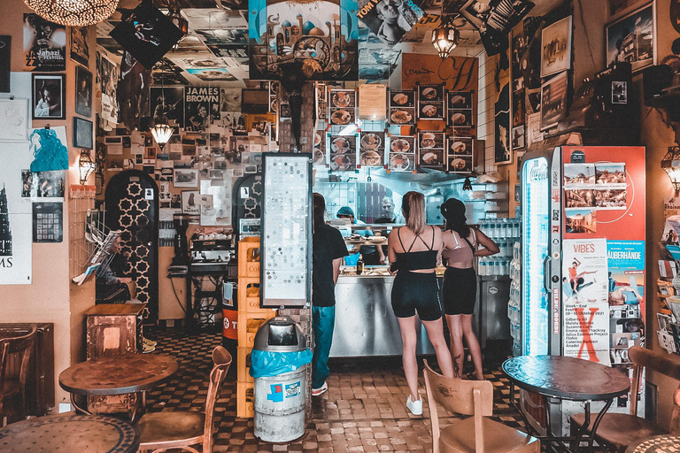 Taste Cologne: Evening Food Tour with Local Guide and Drinks