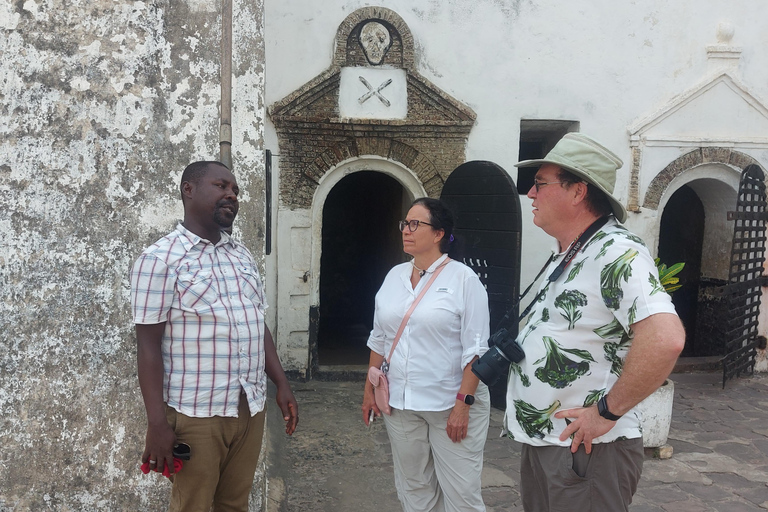 Park Narodowy Kakum, zamek Elmina i zamek Cape Coast