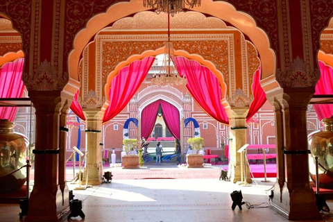 Jaipur Full-Day Sightseeing Tour From Delhi By Private Car Tour with Car, Guide, Entry Tickets and Meal