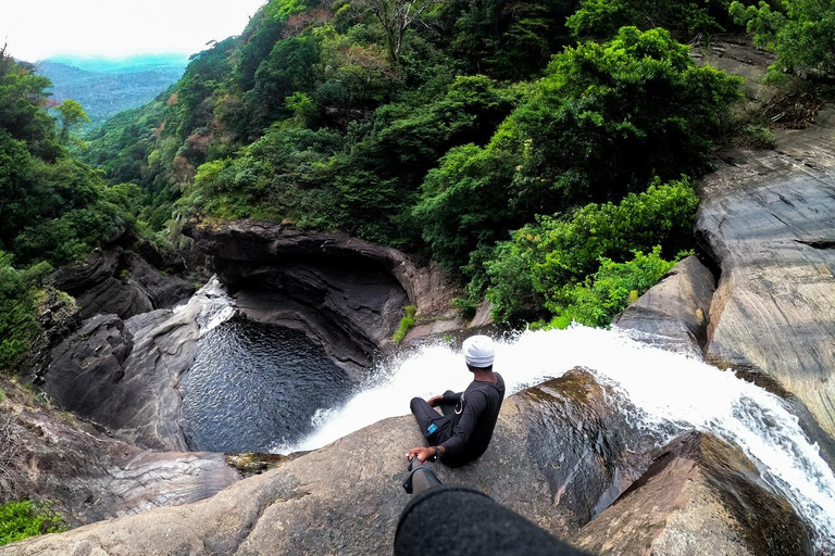 Kandy: Knuckles Mountain Range 2-Day Trekking Tour