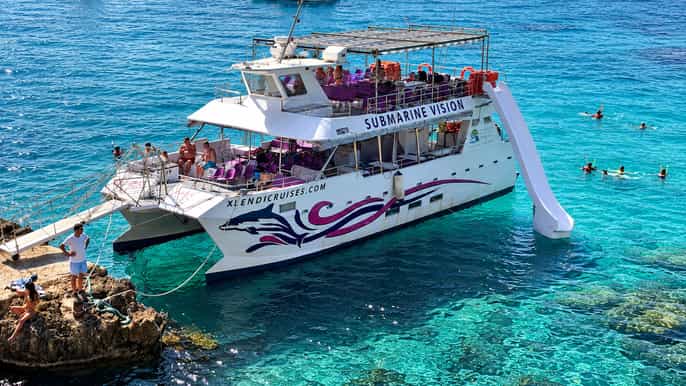 Malte : croisière en catamaran à Comino avec lagon bleu et Crystal Lagoon
