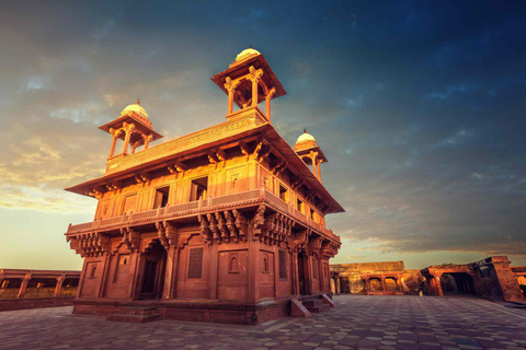 Voiture aller simple d'Agra à Jaipur avec Fatehpur Sikri et Abhaneri