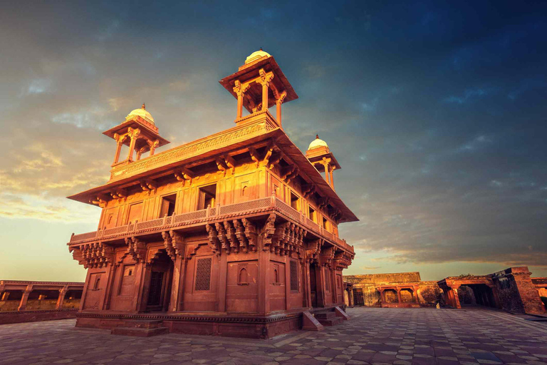 Agra To Jaipur with Guided Fatehpur Sikri &amp; Abhaneri TourAgra To Jaipur one way car with Fatehpur Sikri &amp; Abhaneri