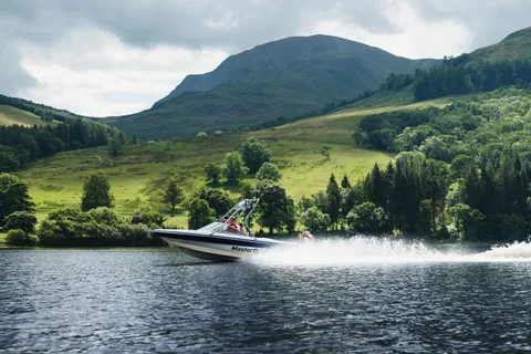 Skottland: Loch Earn Speedboat Tour med vilda djur och slott