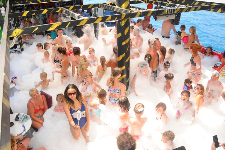 Alanya: Pirate Boat Trip with Lunch, Drinks, and Foam Party 1-Hour Boat Tour