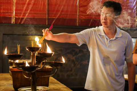 Hong Kong: (New) City Highlights Guided Tour w/Entry & Lunch