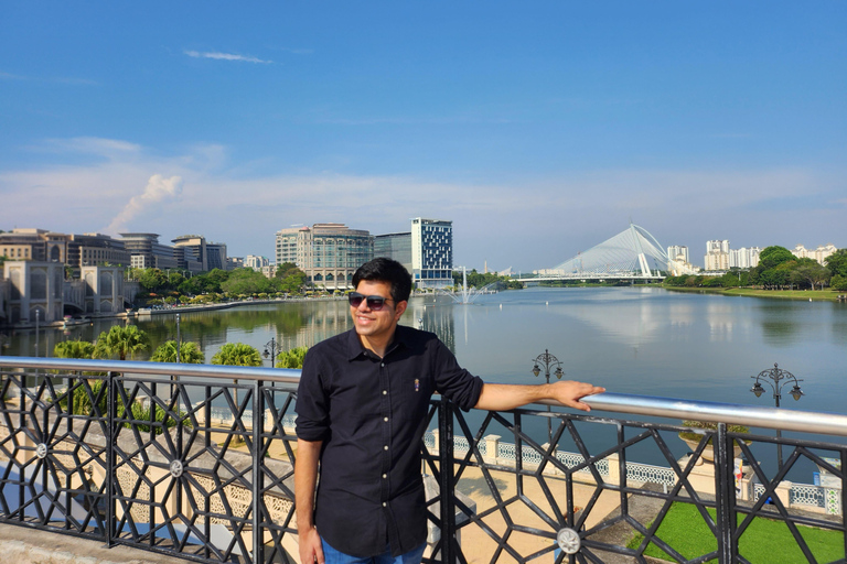 Putrajaya Tour: Pink Mosque, Lake & Scenic City Highlights