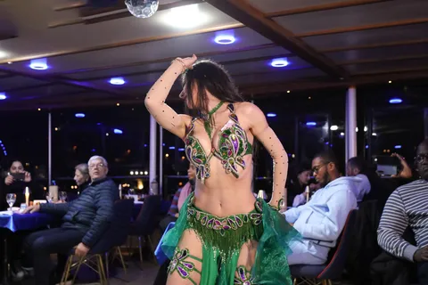 Istambul: Cruzeiro com jantar no Bósforo com show noturno turco
