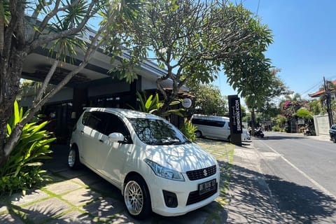Bali : Munduk Transport Service, Lovina, Nordbali, Bali