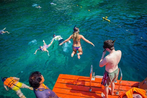 Koh Tao: Premium Snorkel Tour to Koh Nangyuan Bays by Oxygen