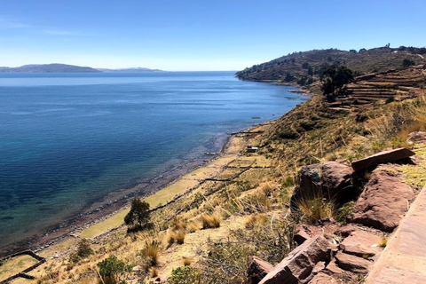 Puno: Ganzer Tag schwimmende Inseln der Uros + Taquile + Englisch/Spanisch sprechender Reiseleiter