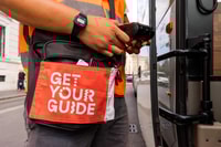 ローマ、フィウムシーノ空港との間でシャトルバス移動 - Housity