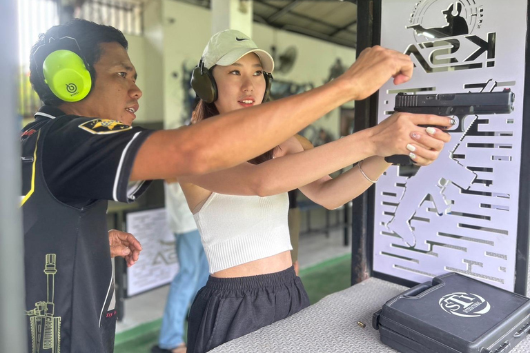 Krabi shooting range (9mm GLOCK17 10 bullet)