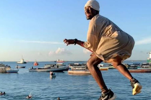 ZANZIBAR: Kryddodling, Stone Town-rundtur och Makachu DiversPRIVAT TUR TRANSFER INGÅR EJ