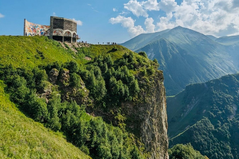 From Tbilisi: Day Trip to Kazbegi