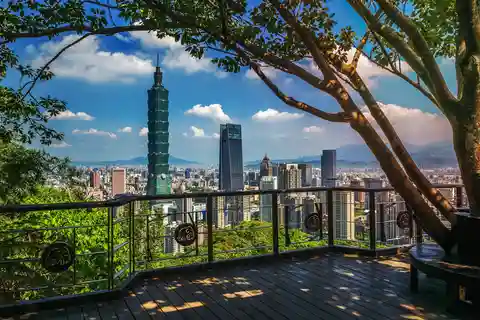 🚗 Private Car: 8-Hour Customized Taipei City Exploration!
