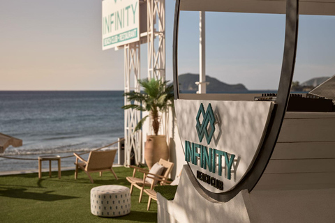 Zakynthos: Infinity Beach Club Day Pass with Food & Drinks