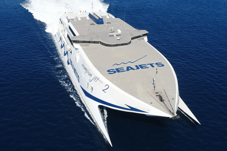 Athènes : traversée en ferry entre Athènes et MykonosBillet aller simple en ferry d&#039;Athènes à Mykonos