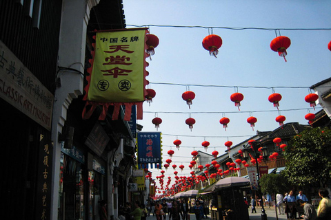 Hangzhou: Private City Highlights Tour with Boat Ride