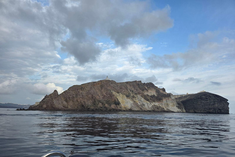 Santorini: Private Aimilianos Motor Yacht Cruise (2026)