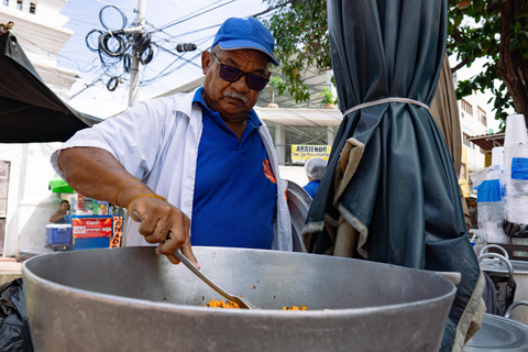 جولة طعام ومدينة سانتا مارتاجولة طعام