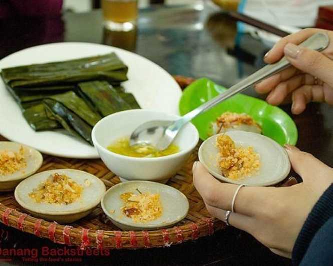Hue : Night Street Food Tour mit einem ortskundigen Guide