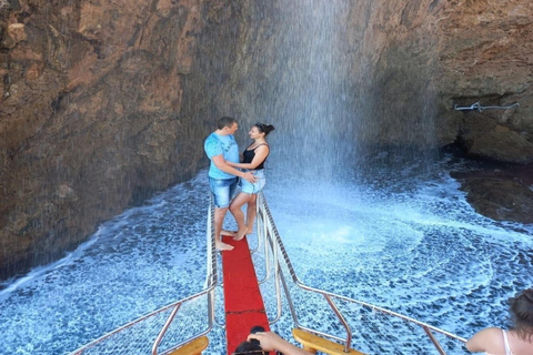 Antalya: Family Pirate Boat Cruise with Lunch & Drinks